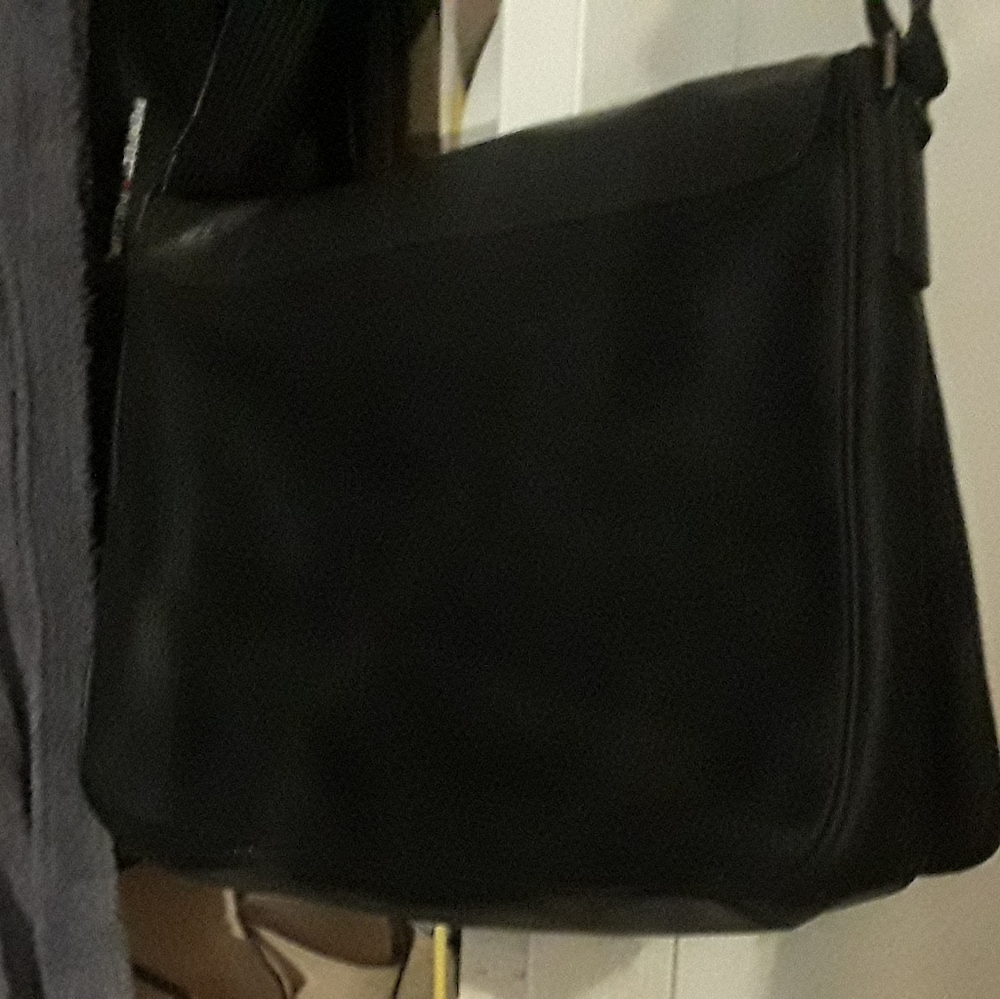 Hugo Boss messenger bag